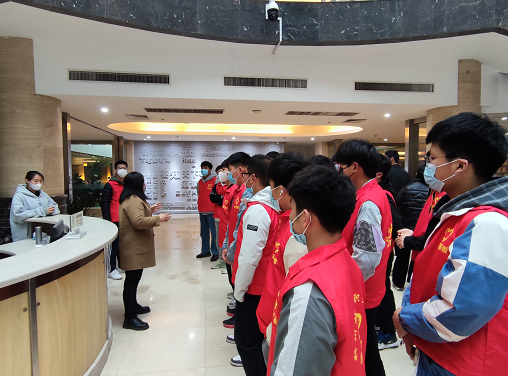 馆内讲解 馆内讲解